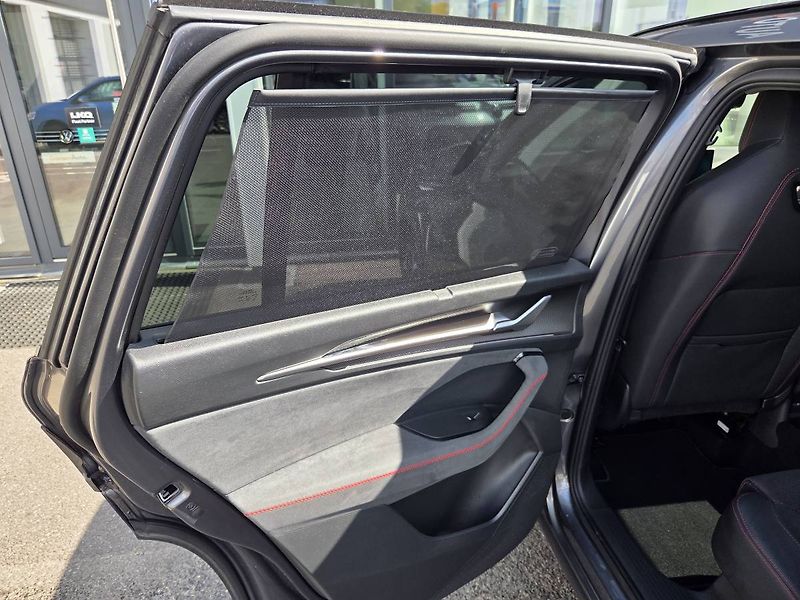 Škoda Kodiaq (2025) 2.0 TSI RS - fotka 36 z 46