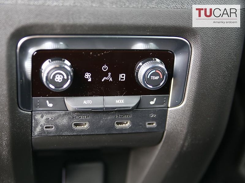 Chevrolet Suburban (2026) 6.2 V8 High Country  - fotka 39 z 51
