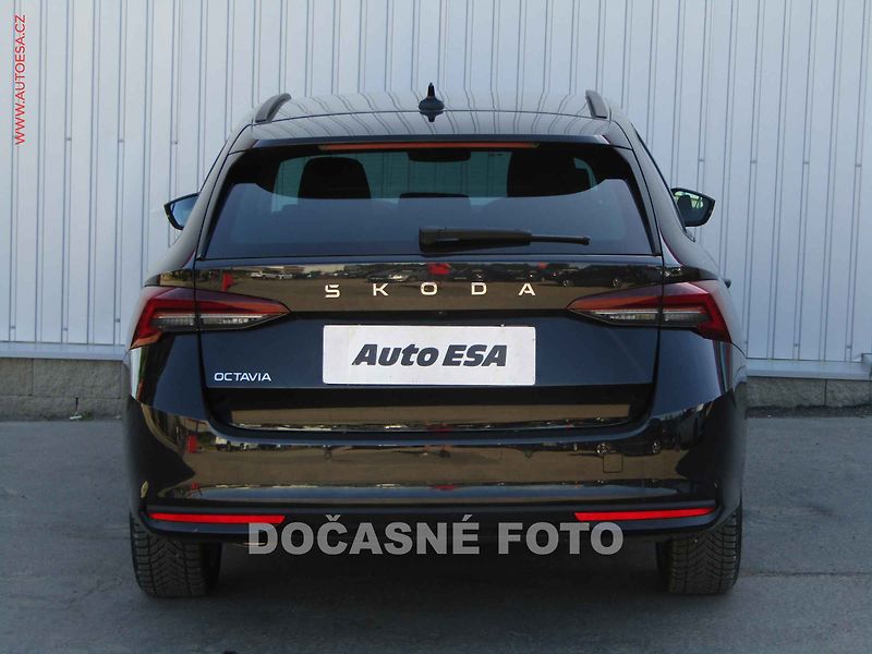 Škoda Octavia (2025) 1.5 TSi m-HEV, ČR, Selection - fotka 5 z 22