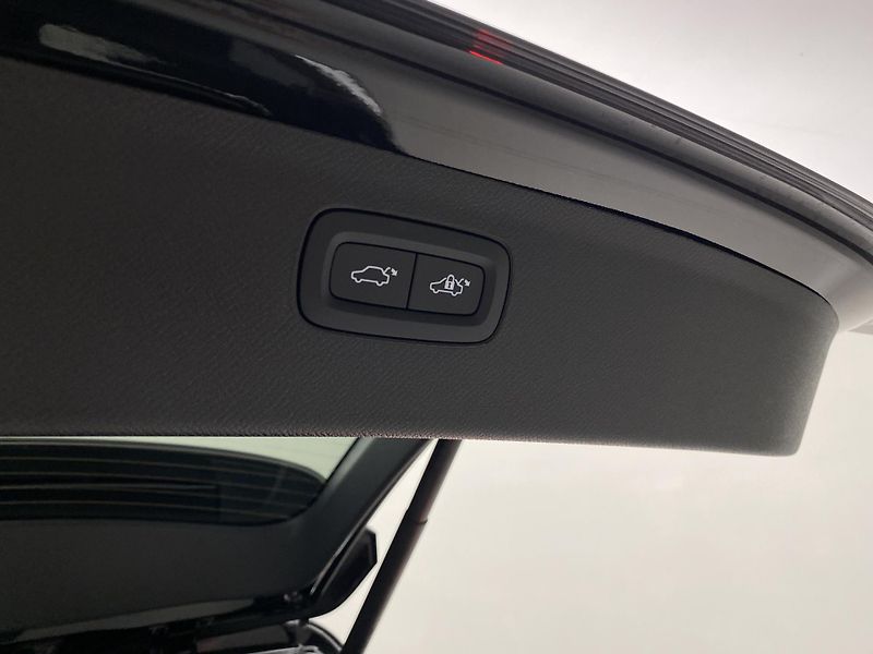 Volvo XC90 (2026) T8 AWD RECHARGE BRIGHT PLUS 7m - fotka 22 z 72
