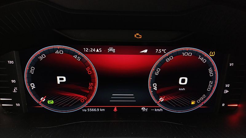 Škoda Kodiaq SPORTLINE TDI 147kW WEBASTO-ČR - fotka 33 z 50