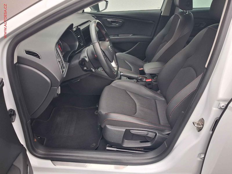 Seat Leon (2015) 2.0TDi, DSG, LED, navi - fotka 9 z 18