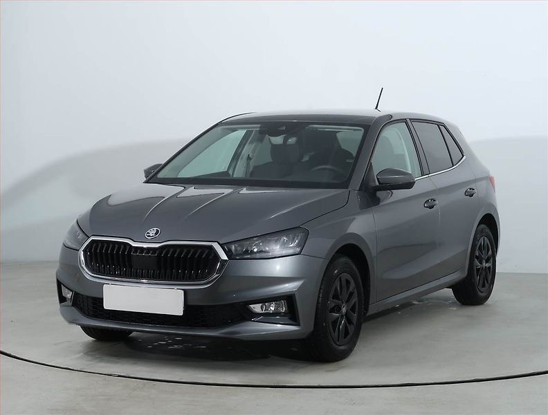 Škoda Fabia (2024) Top Selection 1.0 TSI - fotka 2 z 19