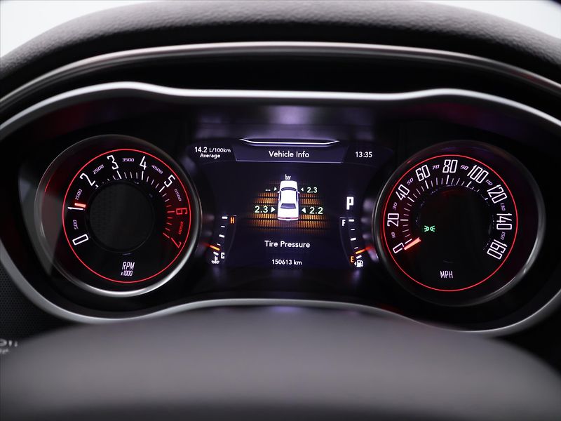 Dodge Challenger R/T 5,7 Hemi V8 280kW Kůže - fotka 15 z 31