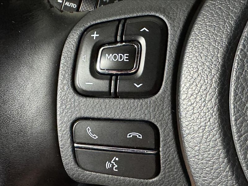 Lexus NX 300h 2,5   Hybrid Luxury LED Assist - fotka 42 z 47