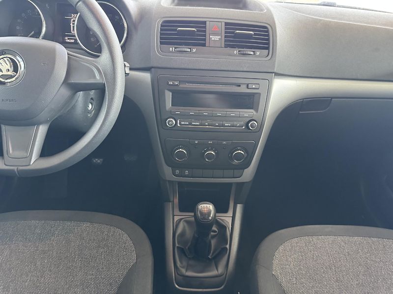 Škoda Yeti (2014) 1,6TDi GREENLINE  - fotka 11 z 21