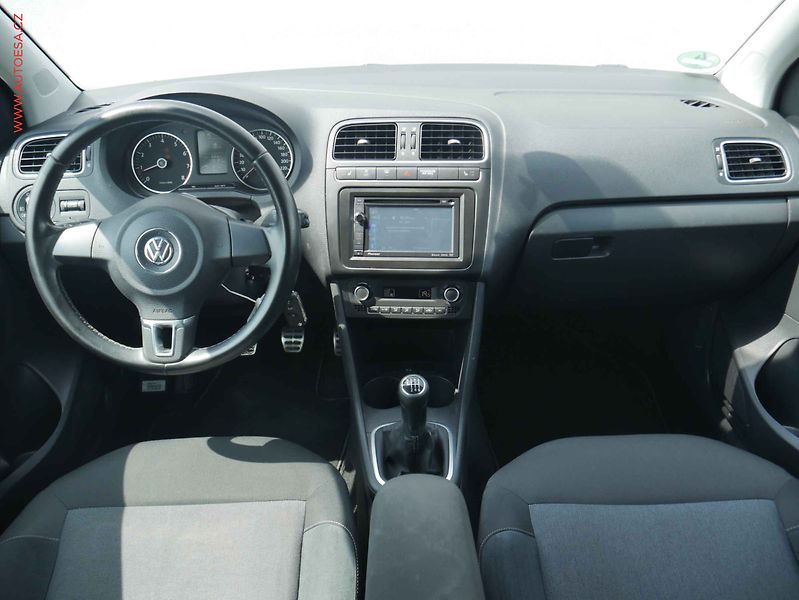 Volkswagen Polo (2011) 1.2 TSi, Style - fotka 8 z 13