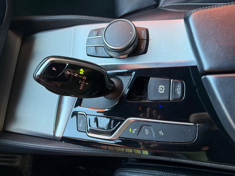 BMW Řada 6 (2019) 640 xd GT , M Sport - fotka 13 z 19