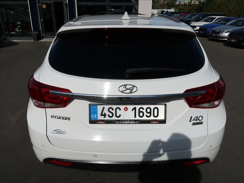 Hyundai i40 1,7 CRDi,104kW,1majČR,automat - fotka 8 z 25