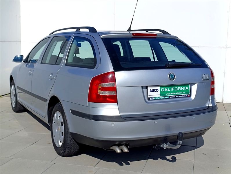 Škoda Octavia 1,9 TDi Klima Tažné Tempomat - fotka 10 z 29
