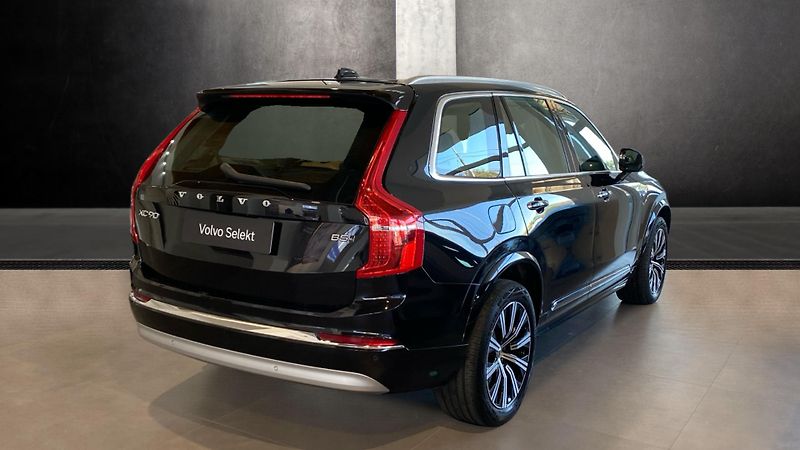 Volvo XC90 INSCRIPTION, B5 AWD, 173+10 kW - fotka 3 z 37