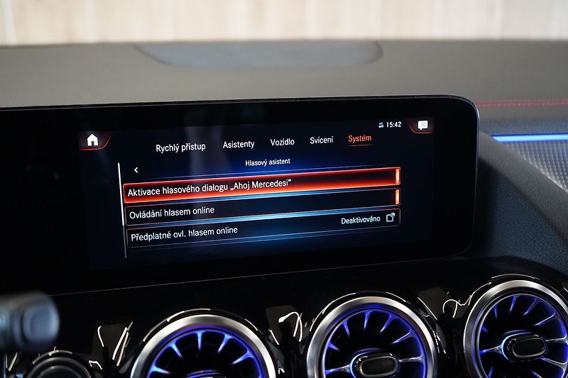 Mercedes-Benz EQA 250, AMG Line, Tažné,  KEYLESS - fotka 35 z 46