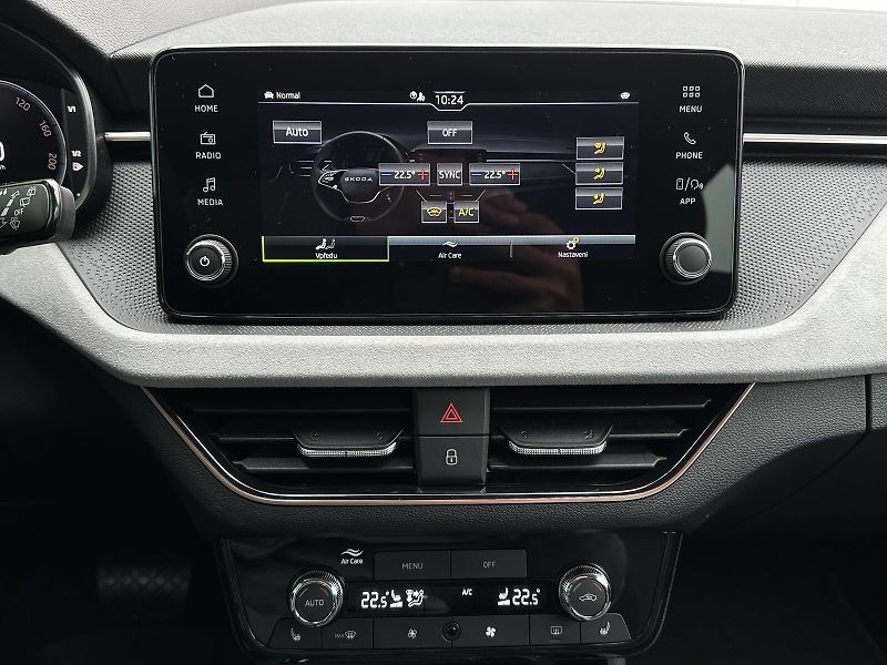 Škoda Scala 1.0TSi DSG 116PS LED V.Cockpit - fotka 24 z 46