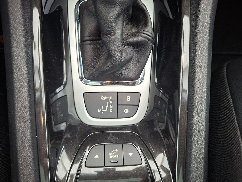 Citroën C5 (2011) TOURER 2.0HDi 120kW AUT - fotka 16 z 49