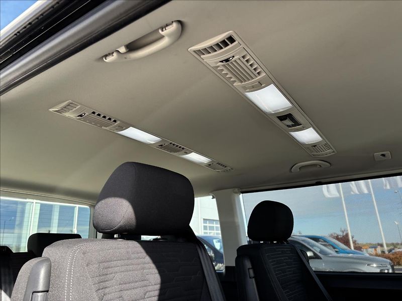 Volkswagen Multivan 2,0 TDI Comfortline 4x4 AUT - fotka 19 z 49