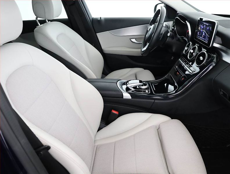 Mercedes-Benz Třídy C (2017) C 250 d 4MATIC, 4X4, Automat - fotka 7 z 21