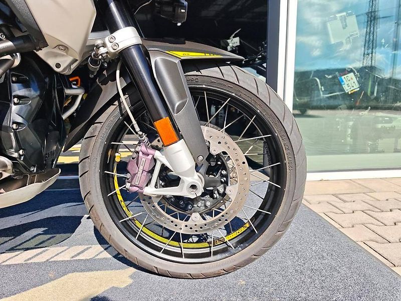 BMW R 1250 GS (2022) Výroční edice 40 let, Plná výb - fotka 10 z 20