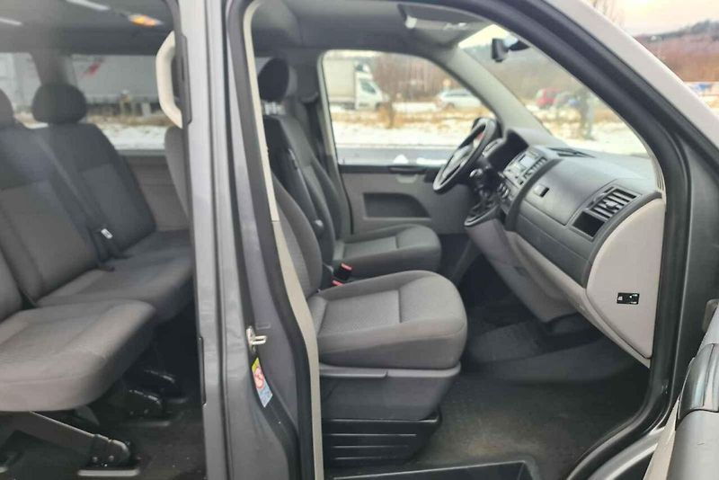 Volkswagen Transporter T6 2.0 TDI.