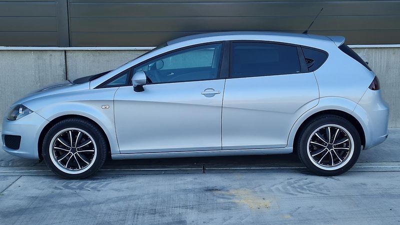 Seat Leon (2011) 1,6TDI 77KW   - fotka 4 z 24