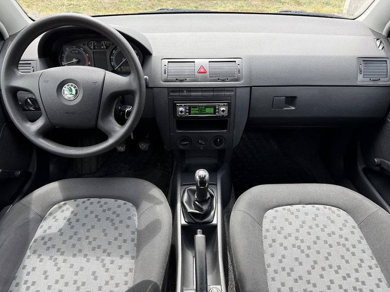 Škoda Fabia 1,4i Tažné - fotka 9 z 19