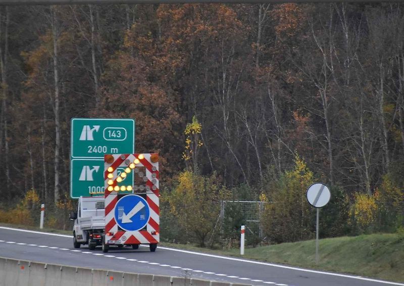 Oprava dálnice D6 na Sokolovsku začíná. Řidiče čeká tříměsíční omezení