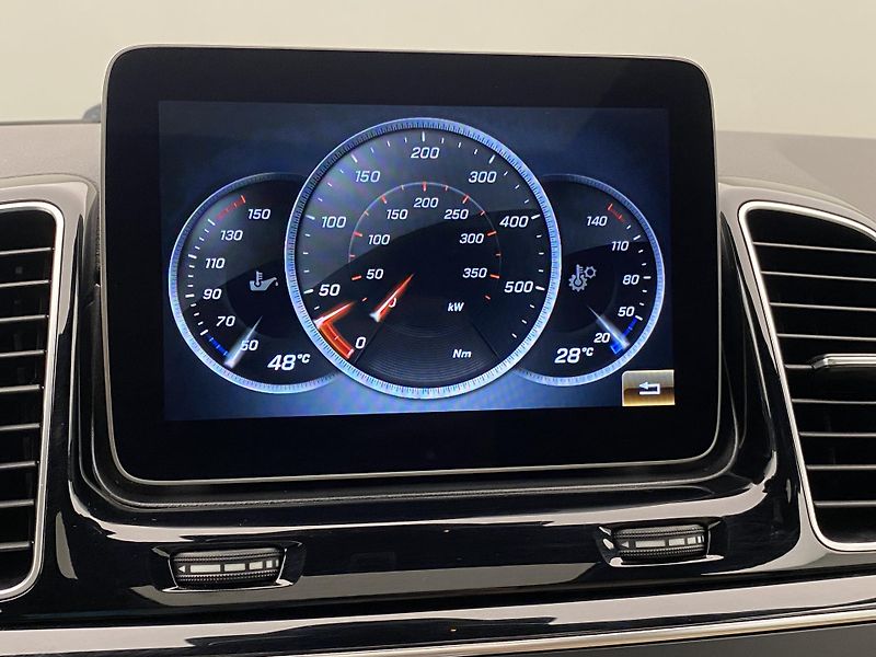 Mercedes-Benz GLE 43 AMG 4MATIC AUT  - fotka 60 z 67