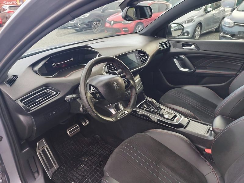 Peugeot 308 (2021) - fotka 14 z 34
