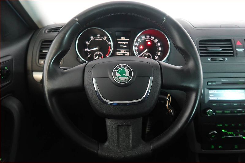 Škoda Yeti (2011) Ambition 1.4 TSI, Serv.kniha - fotka 15 z 15