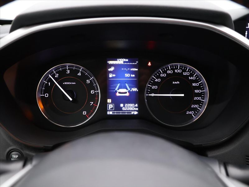Subaru XV 2,0 i 115kW CVT Comfort 1.Maj - fotka 16 z 33