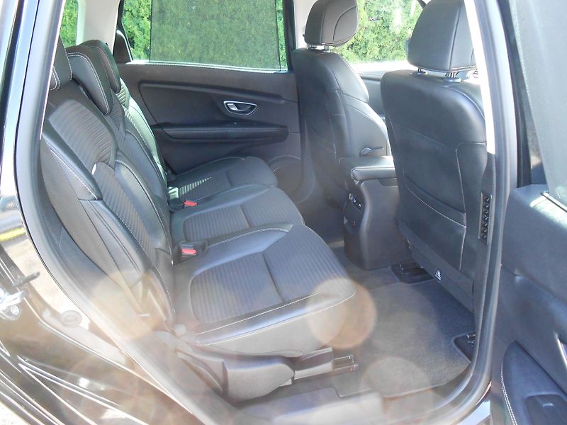 Renault Grand Scénic 1.7DCi,AUTOMAT,7Míst,Full LED! - fotka 22 z 46
