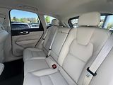 Volvo XC60 B5 AWD PLUS, ACC, LIGHT PAKET - náhled 15