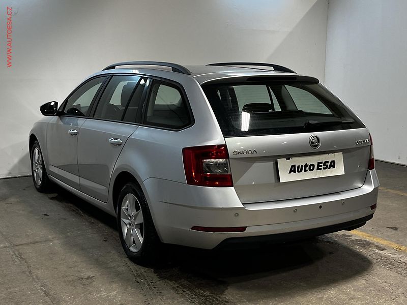Škoda Octavia (2017) 1.6 TDi, ČR, AC, výhřev sed - fotka 6 z 14