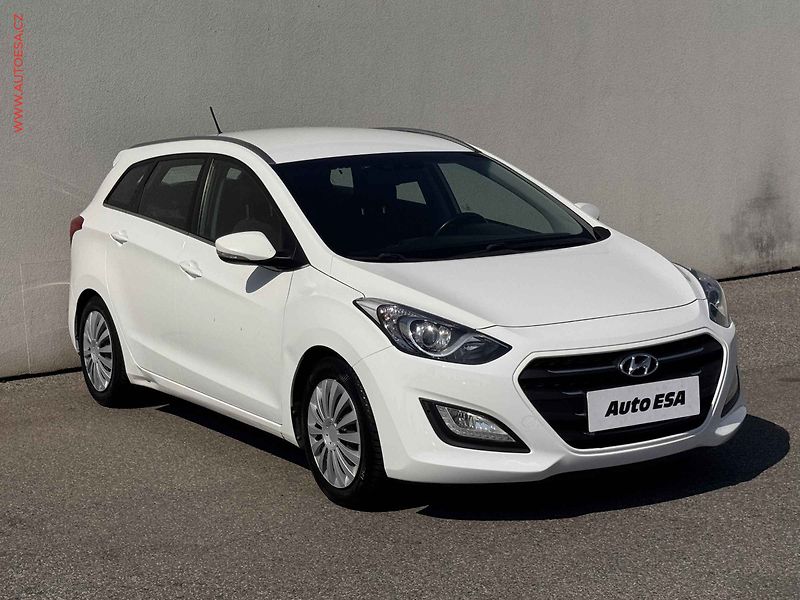 Hyundai i30 (2015) 1.6GDi, 2.maj,ČR, AC, tempo - fotografie inzerátu