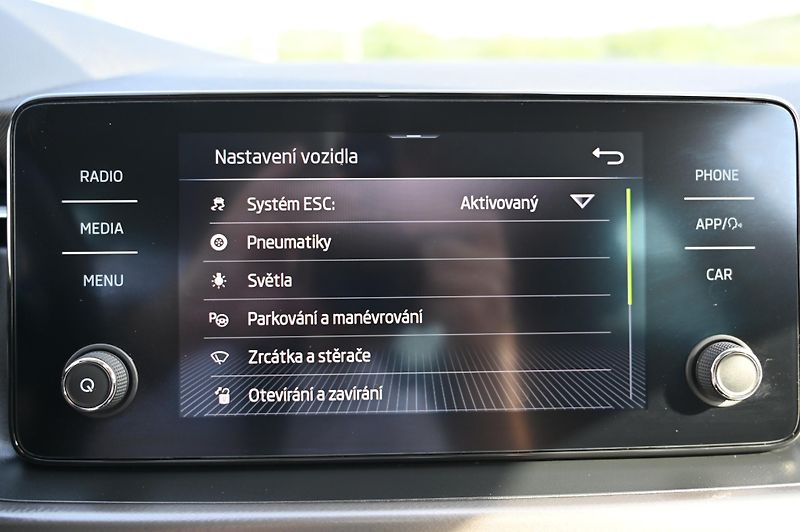 Škoda Scala 1.5TSI 110KW DSG Clever 1/2022 - fotka 25 z 49
