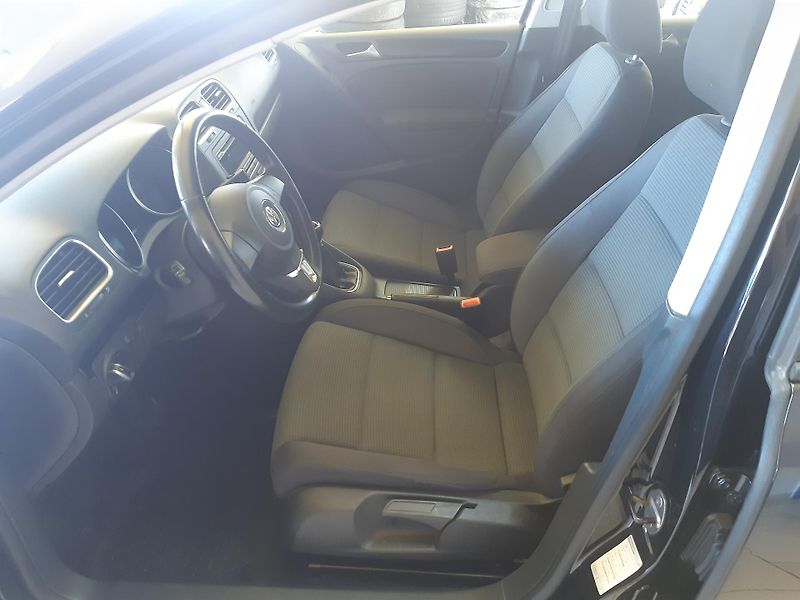 Volkswagen Golf 1.4 MPI DIGIKLIMA TEMPOMAT - fotka 8 z 22