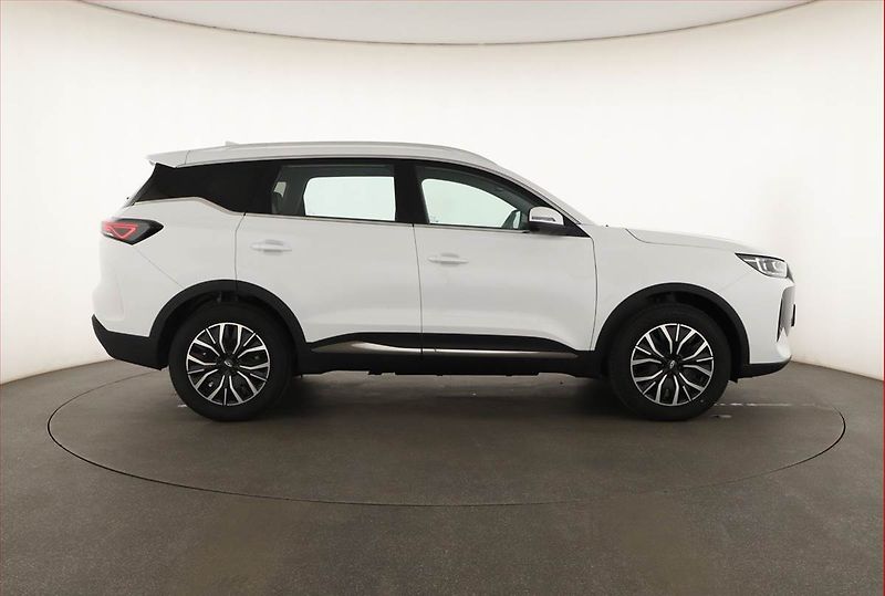 Chery Tiggo 7 (2026) 1.6 TGDI, LUXURY, Ad. tempomat - fotka 6 z 17