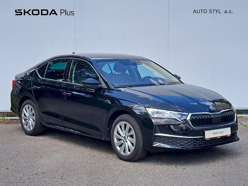 Škoda Octavia (2024) Top Selection 1,5 TSI 110 kW - fotka 6 z 23