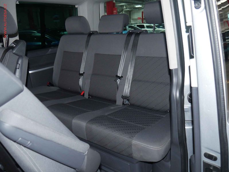 Volkswagen Multivan (2015) 2.0TDi, Comfortline, navi - fotka 11 z 21