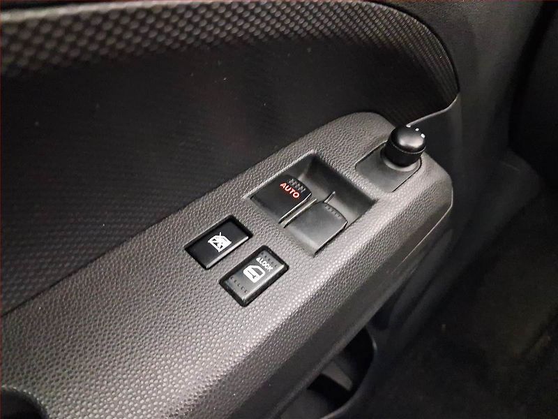 Suzuki Splash (2012) 1.0 - fotka 16 z 18