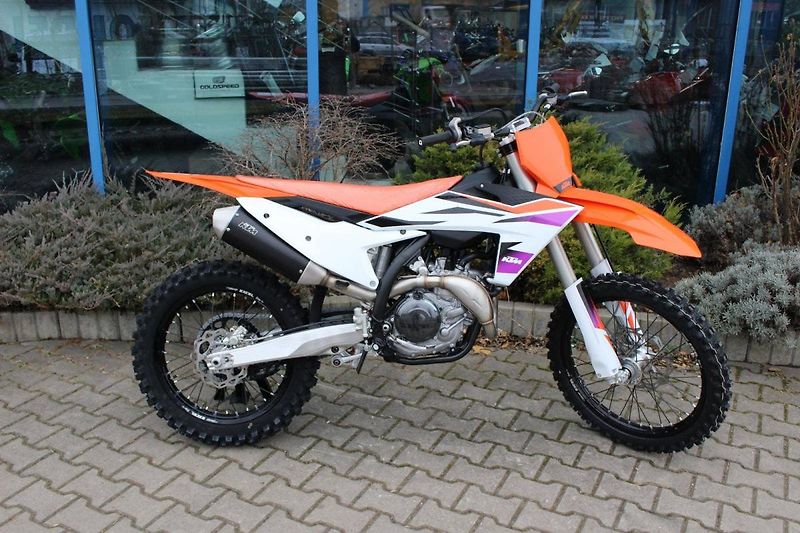KTM 450 SX-F (2024) 2024 AKCE SKLADEM - fotka 3 z 7