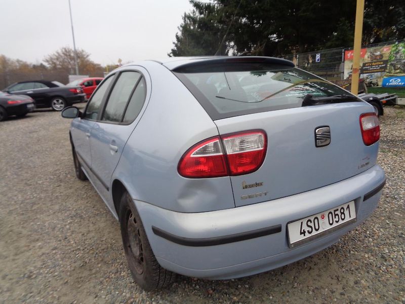 Seat Leon 1,6 - fotka 4 z 12