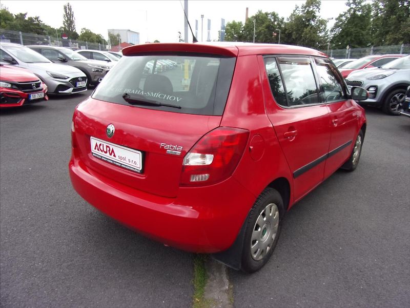 Škoda Fabia 1,6 16V - fotka 3 z 18
