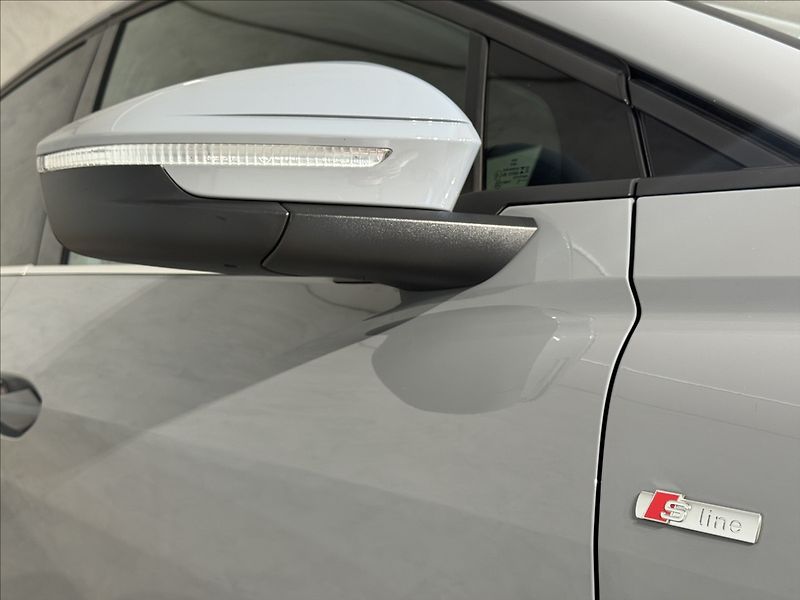 Audi Q4 e-tron 40 150kW S-Line LED Kamera - fotka 7 z 50