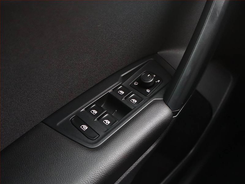 Volkswagen Tiguan (2020) Life 1.5 TSI - fotka 19 z 20