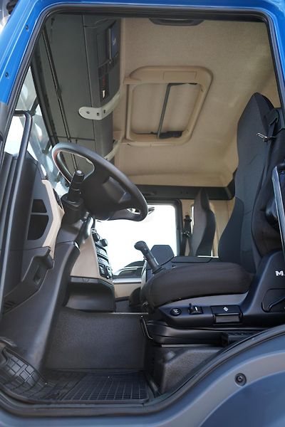 MAN TGS (2019) 33.360  / 6 X 6  / E 6 / HAKOW - fotka 7 z 67
