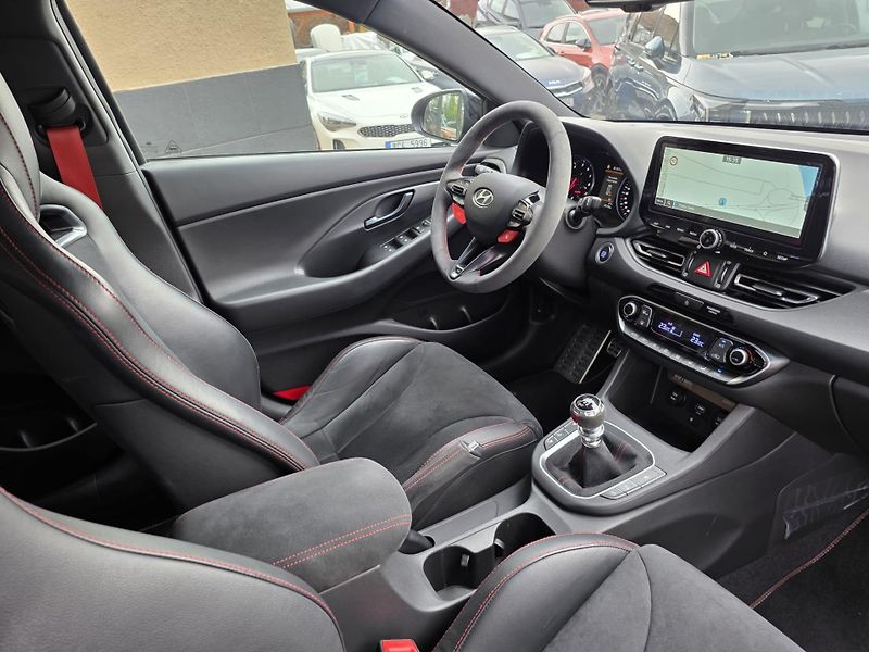 Hyundai i30 2.0-N-206kw-LIMIT EDICE 25ks - fotka 27 z 40