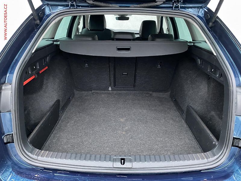 Škoda Octavia (2021) 2.0 TDi, Style, kůže, DSG - fotka 7 z 19