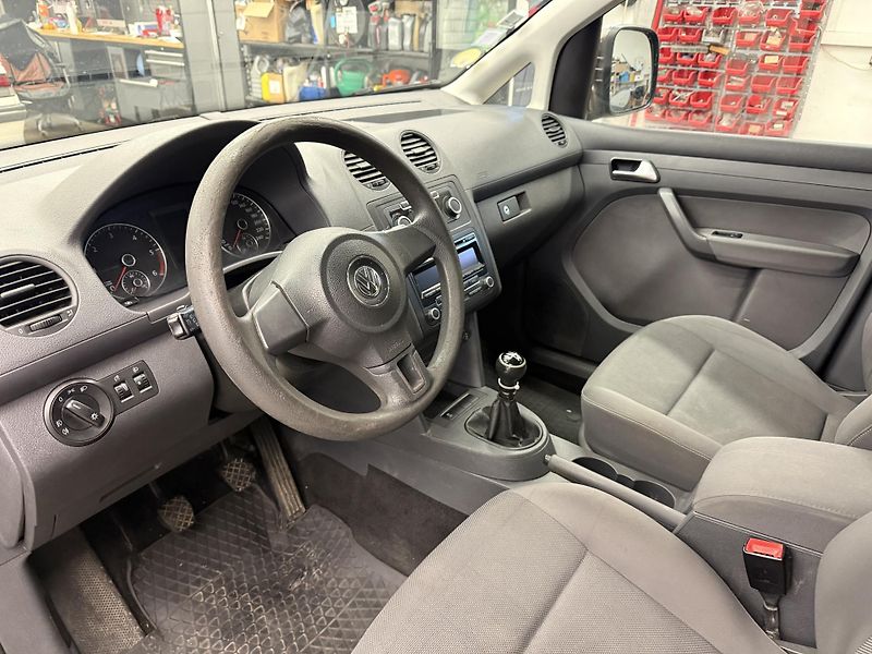 Volkswagen Caddy 1.6 TDI 75 kW  - fotka 9 z 18