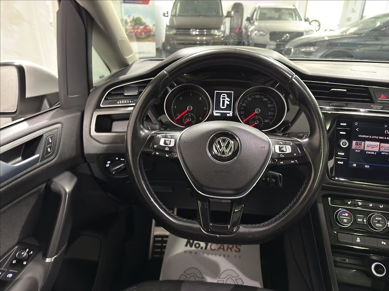 Volkswagen Touran 1,6   TDI JOIN ACC PANORAMA - fotka 21 z 31