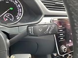 Škoda Superb 2,0 TDi  EXECUTIVE / DSG / NAV - náhled 27